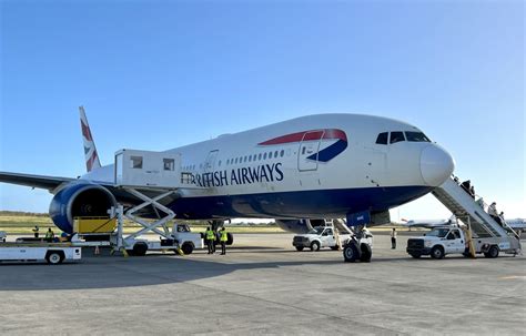 landing speed of 777|The Boeing 777 — Everything You Need to Know [Pilot's Perspective].
